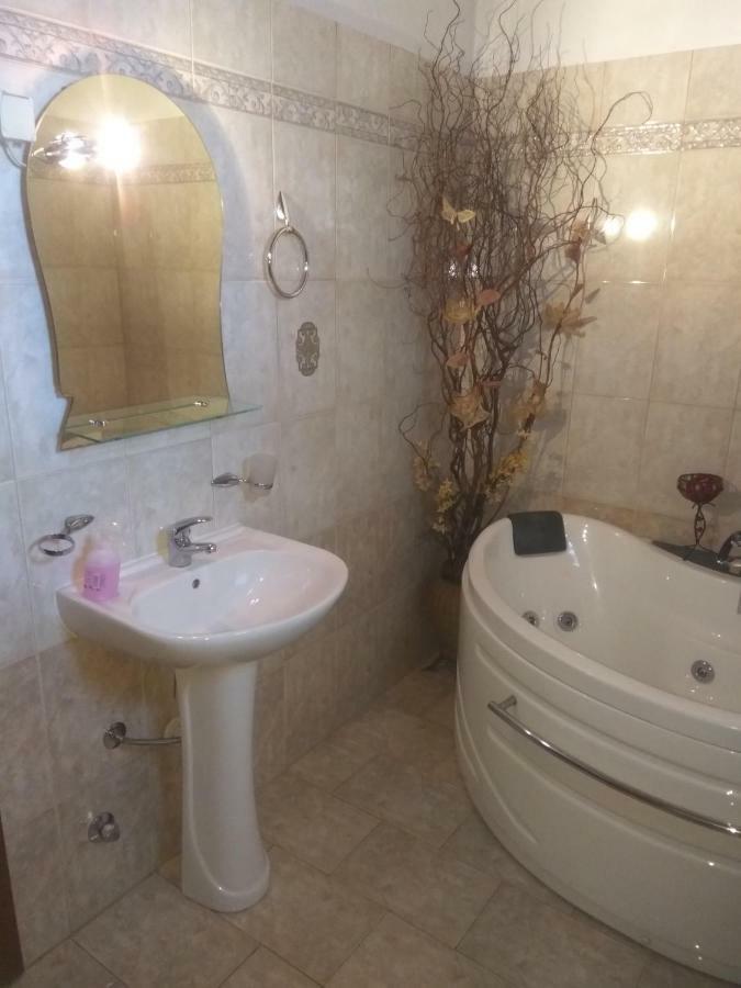 Guesthouse Platon ออร์มา ภายนอก รูปภาพ