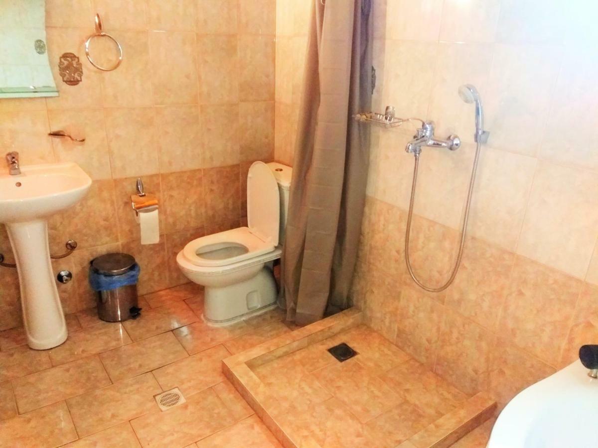 Guesthouse Platon ออร์มา ภายนอก รูปภาพ