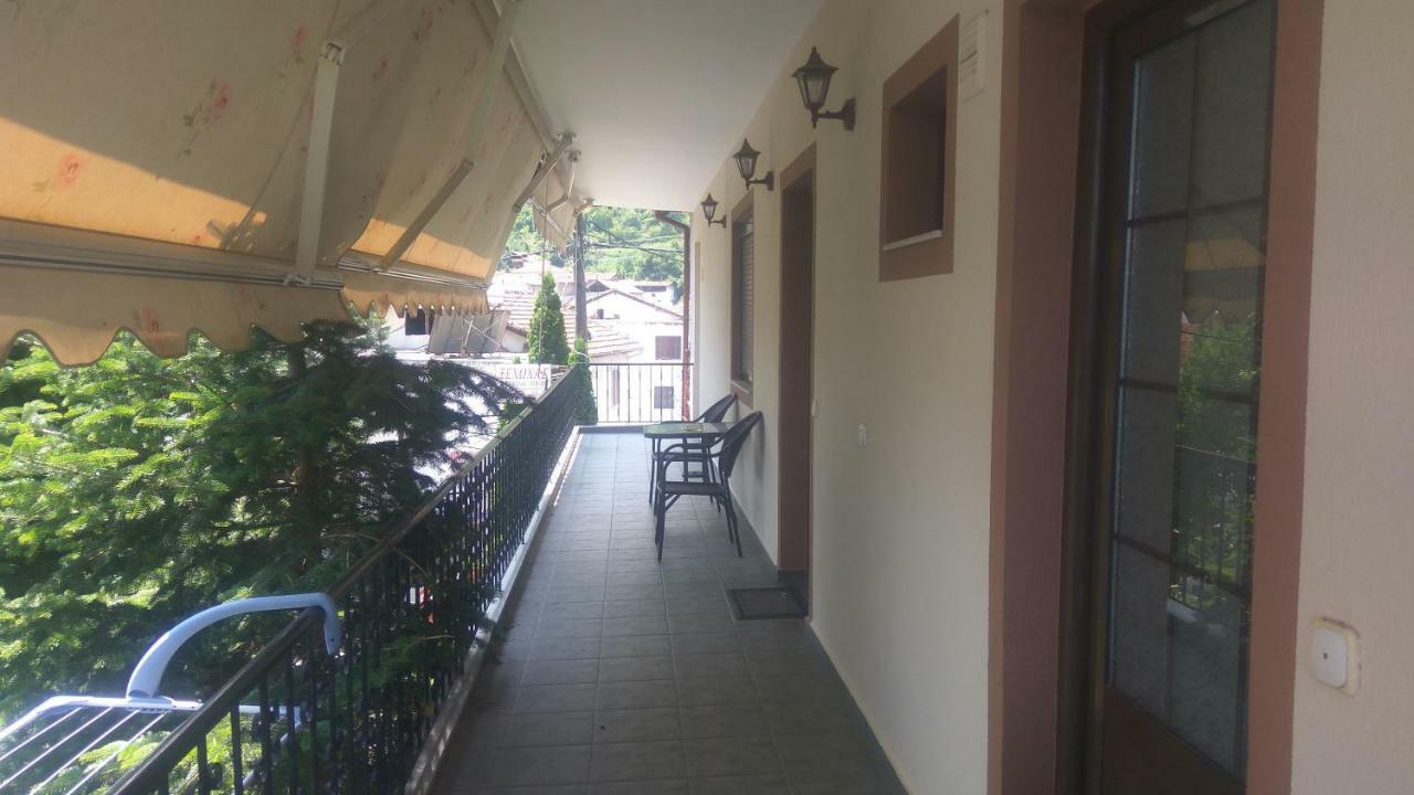Guesthouse Platon ออร์มา ภายนอก รูปภาพ